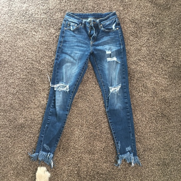 KanCan Pants - 👖KanCan 7/8 length raw hem jeans